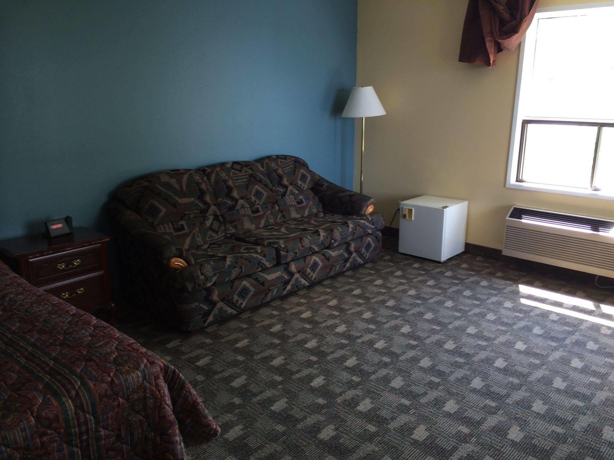 Pickle Lake Hotel エクステリア 写真